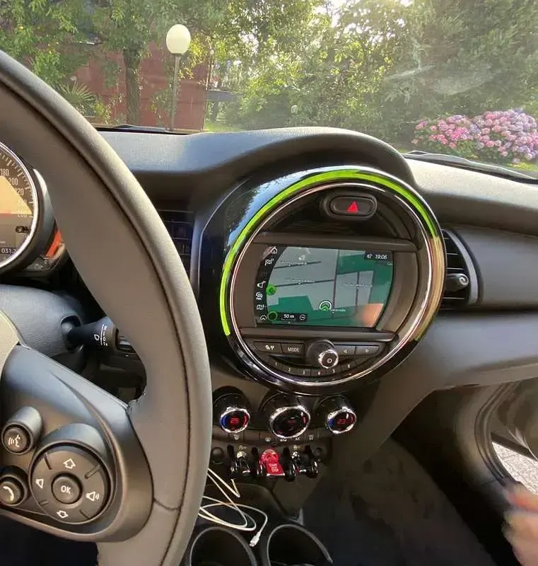 Usata Mini ONE 102 CV (75 kW) 2020 Grigio Utilitaria