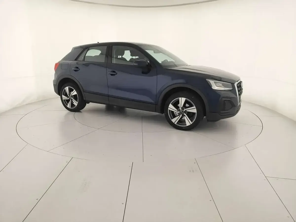 Usata Audi Q2 Business 150 CV (110 kW) 2021 Azzurro SUV