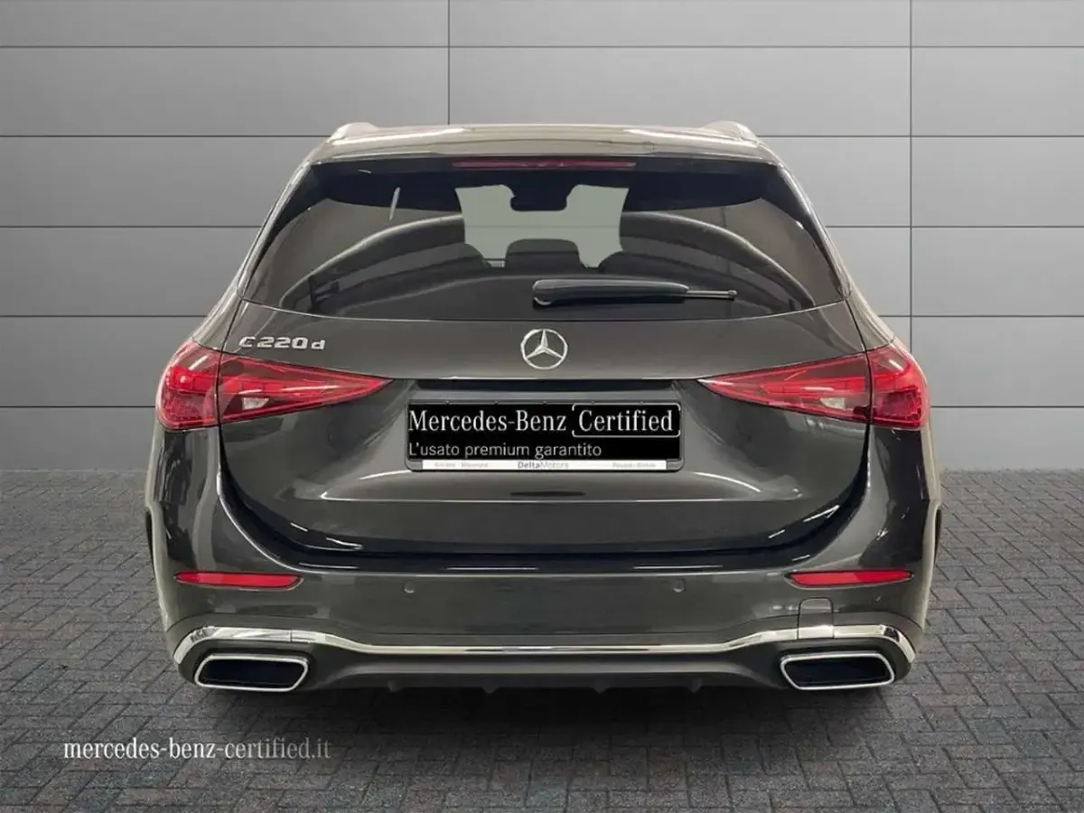 Usata Mercedes C220 Premium 200 CV (147 kW) 2022 Grigio scuro metallizzato Station wagon
