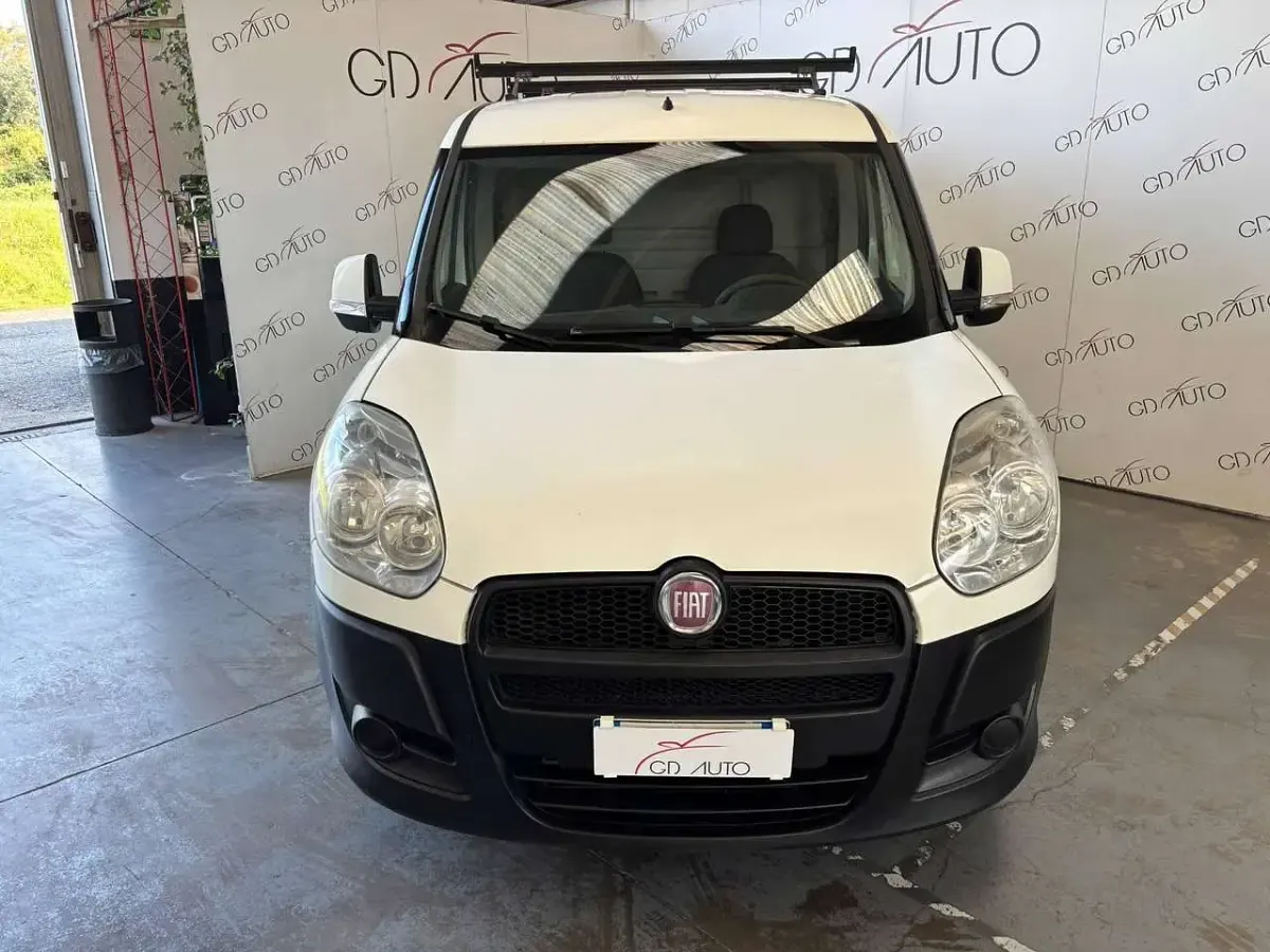 Usata Fiat Doblò 120 CV (88 kW) 2014 Bianco Monovolume