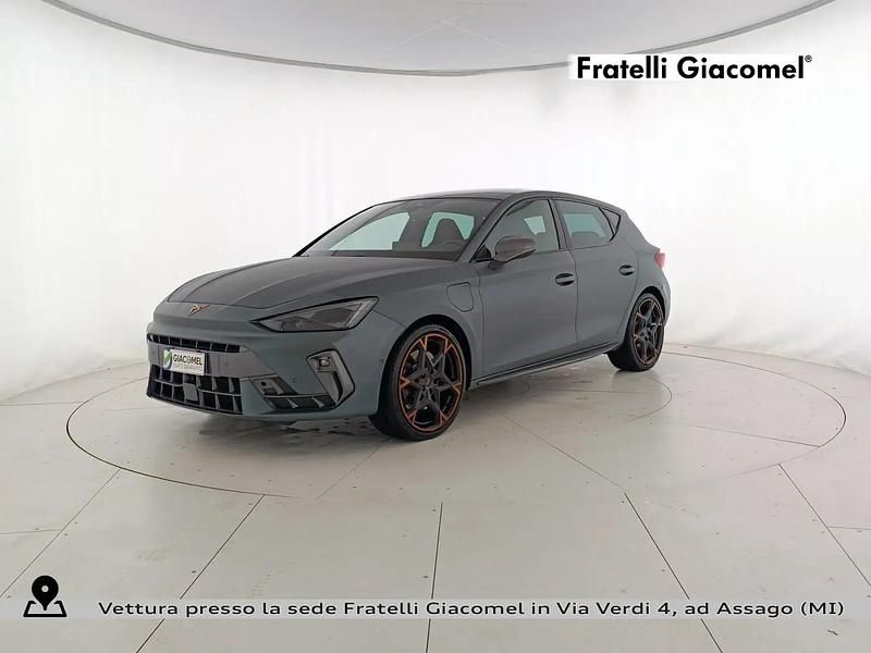 Usata Cupra Leon VZ2 272 CV (200 kW) 2025 Enceladus grey opaco Berlina