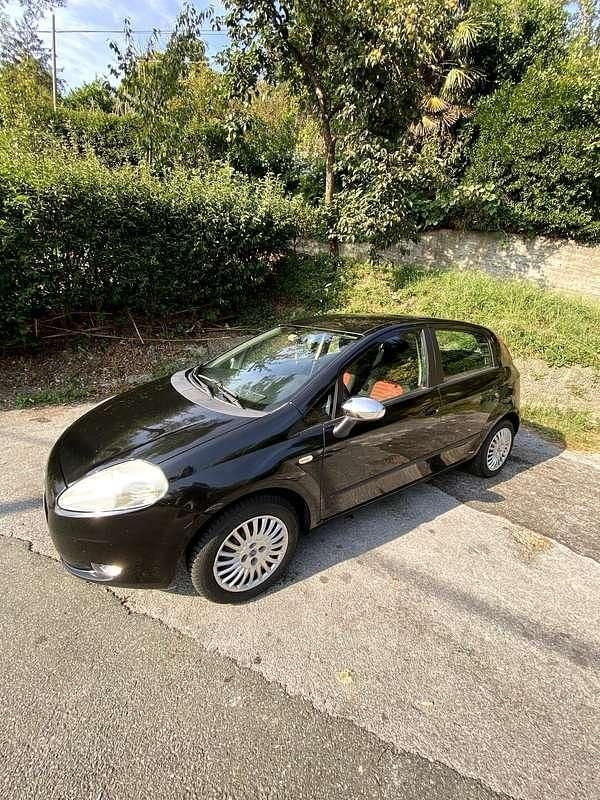 Usata Fiat Grande Punto Active 77 CV (56 kW) 2006 Utilitaria