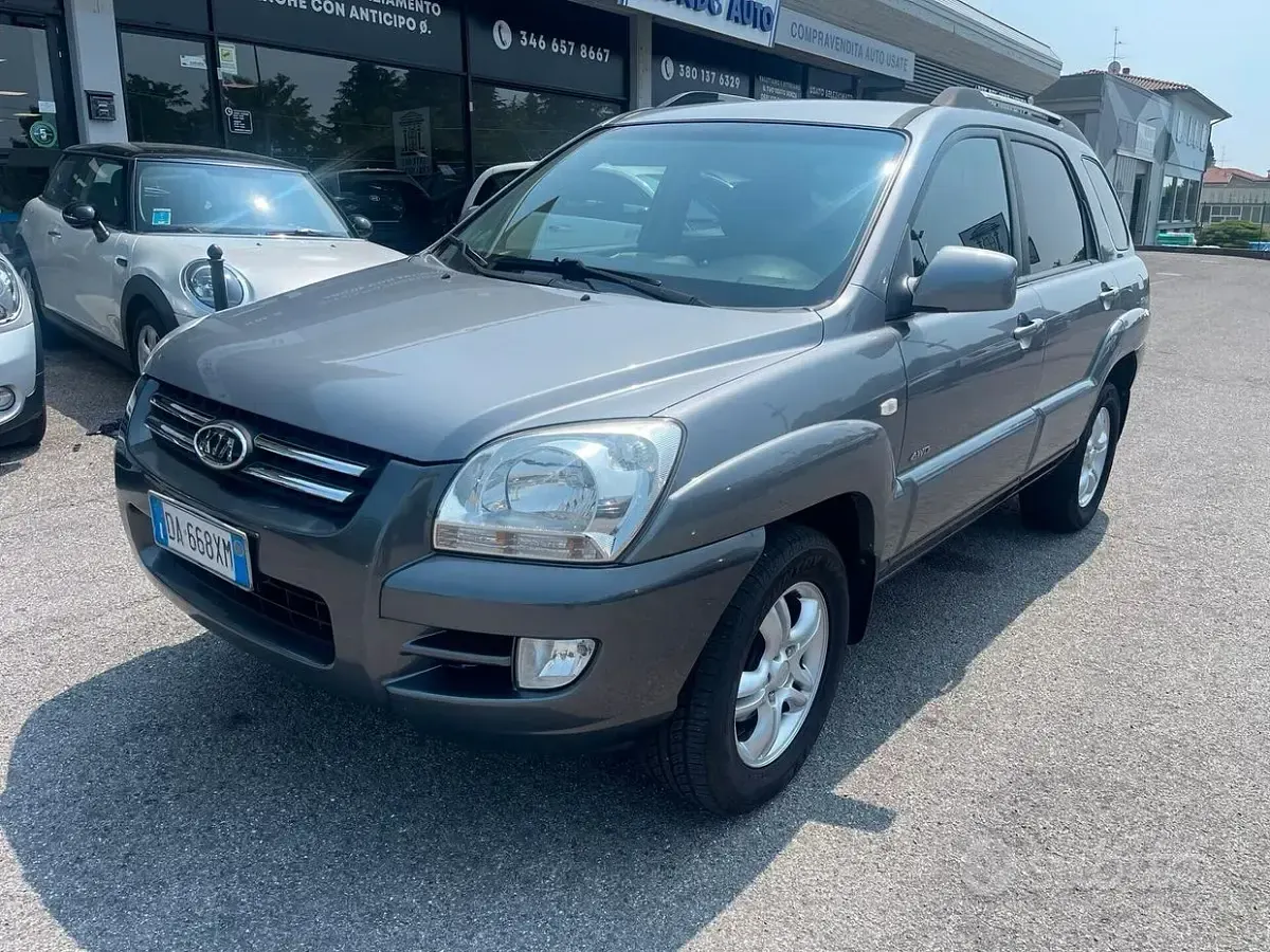 Usata Kia Sorento Active 140 CV (102 kW) 2006 SUV