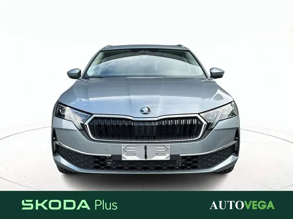 Nuova Skoda Octavia Style 150 CV (110 kW) 2026 Grigio / pastello Station wagon