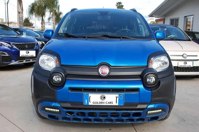 Usata Fiat Panda Cross Cross 69 CV (50 kW) 2024 Blu/azzurro Utilitaria