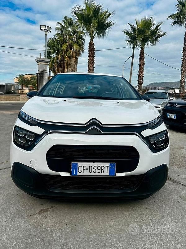 Usata Citroën C3 Shine 102 CV (75 kW) 2021 Bianco Berlina