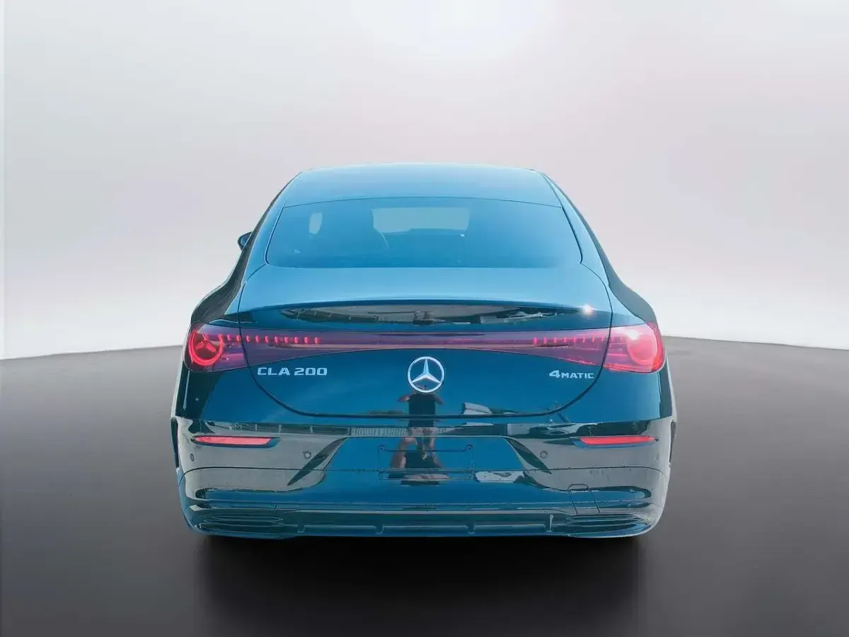 Nuova Mercedes CLA200 166 CV (122 kW) 2026 Vernice nero cosmo Coupé