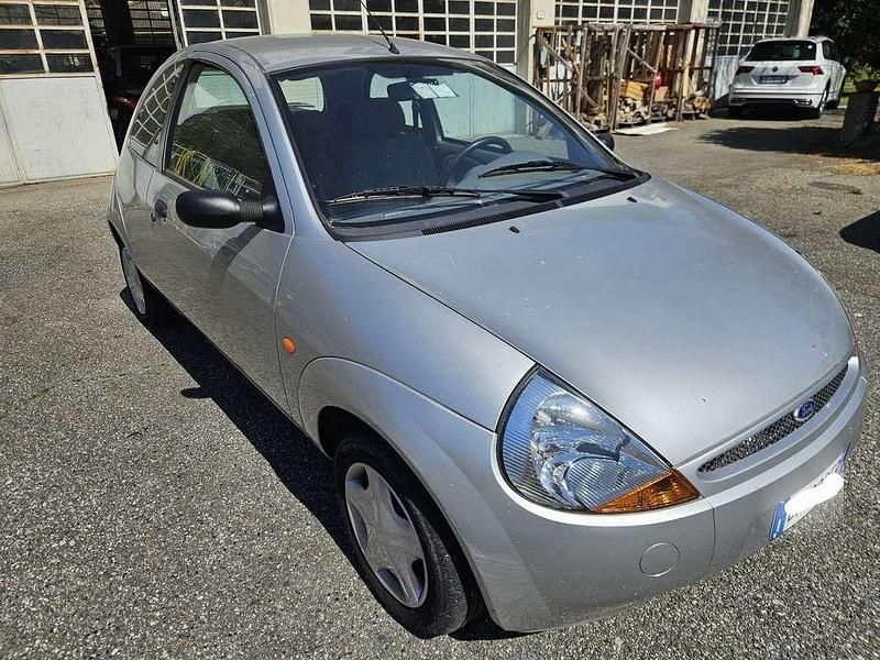 Usata Ford Ka 60 CV (44 kW) 2000 Grigio Utilitaria