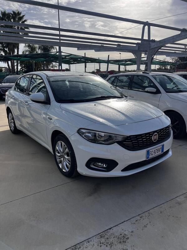 Usata Fiat Tipo Opening Edition 95 CV (69 kW) 2016 Bianco Berlina