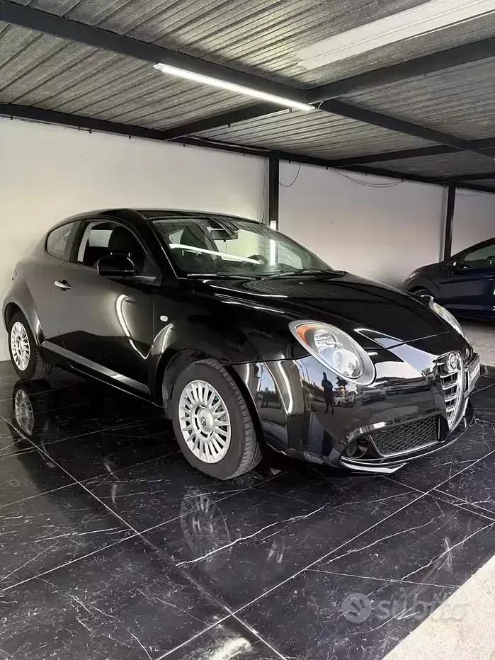 Usata Alfa Romeo MiTo Distinctive 77 CV (56 kW) 2014 Nero Utilitaria