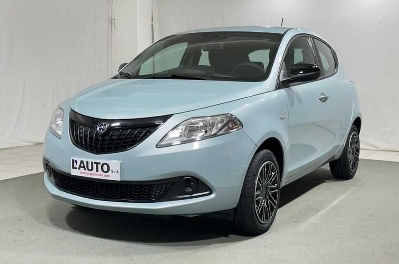 Usata Lancia Ypsilon Silver 69 CV (50 kW) 2023 Utilitaria