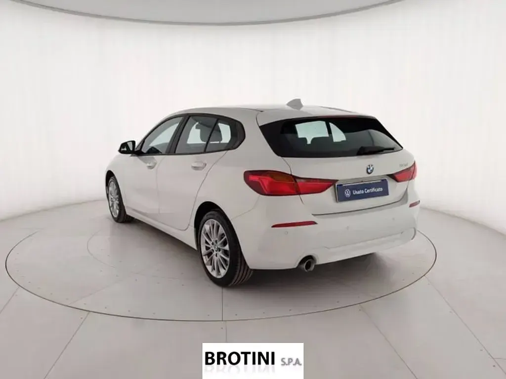 Usata BMW 116 Advantage 116 CV (85 kW) 2020 Bianco Utilitaria