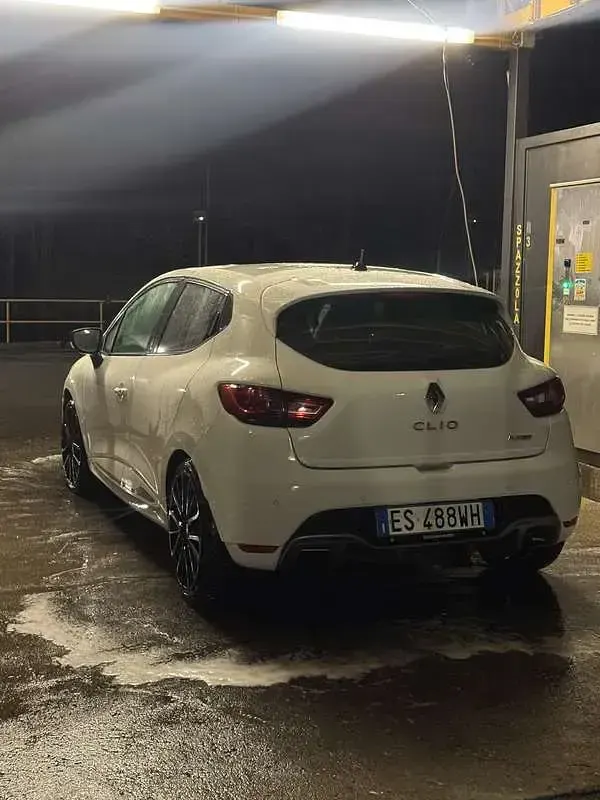 Usata Renault Clio IV R.S. 200 CV (147 kW) 2013 Berlina