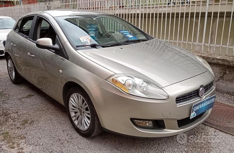 Usata Fiat Bravo Dynamic 89 CV (65 kW) 2009 Beige Utilitaria