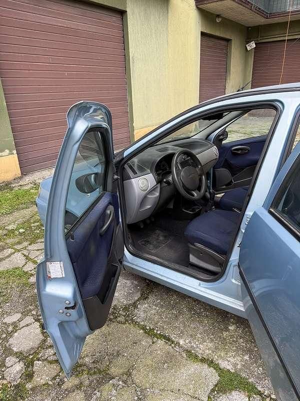 Usata Fiat Punto 80 CV (58 kW) 2001 Utilitaria