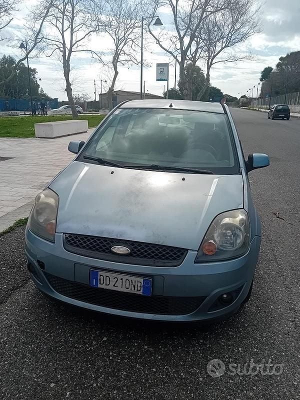 Usata Ford Fiesta 2006 Utilitaria