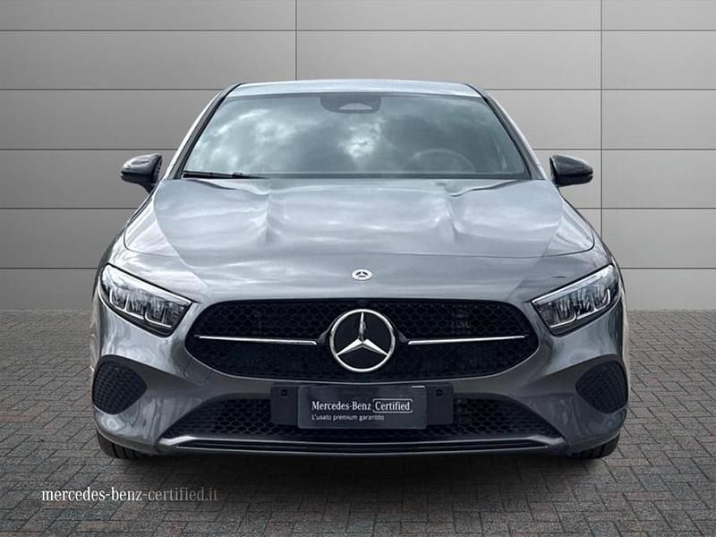 Nuova Mercedes A200 Advanced 150 CV (110 kW) 2026 Grigio Berlina