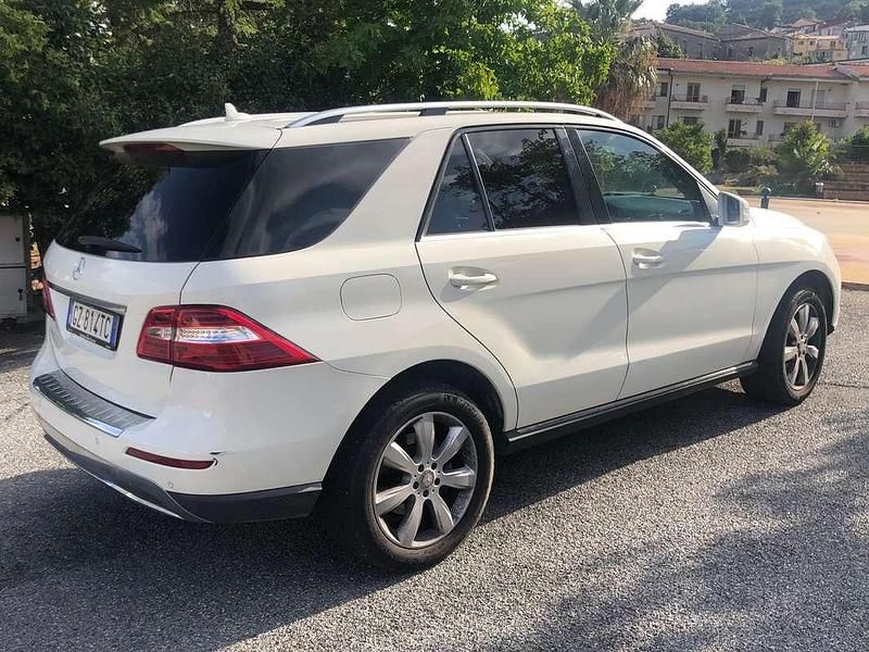 Usata Mercedes ML350 Premium 258 CV (189 kW) 2013 Bianco SUV
