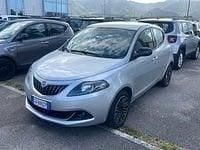 Usata Lancia Ypsilon Gold 69 CV (50 kW) 2022 Argento Utilitaria