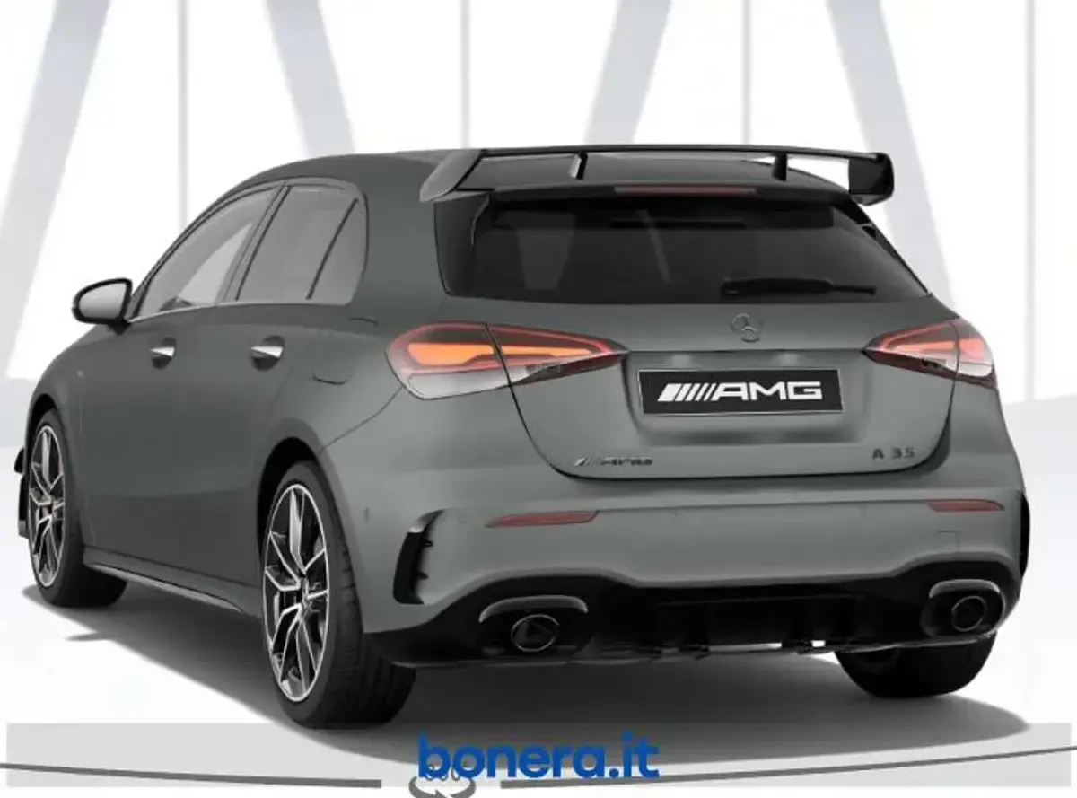 Nuova Mercedes A35 AMG Premium 306 CV (225 kW) 2026 Grigio montagna magno manufakt Berlina