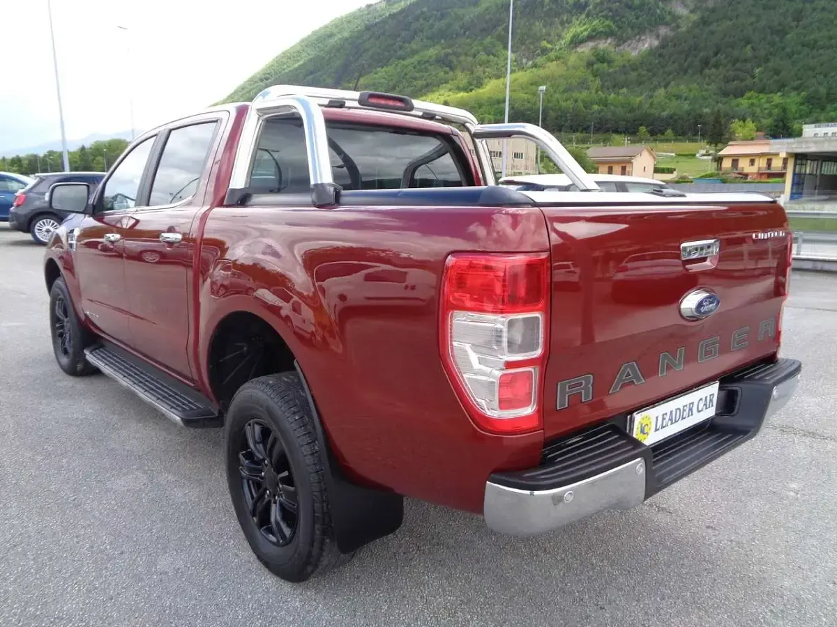 Usata Ford Ranger Limited 170 CV (125 kW) 2021 Rosso Pick-up