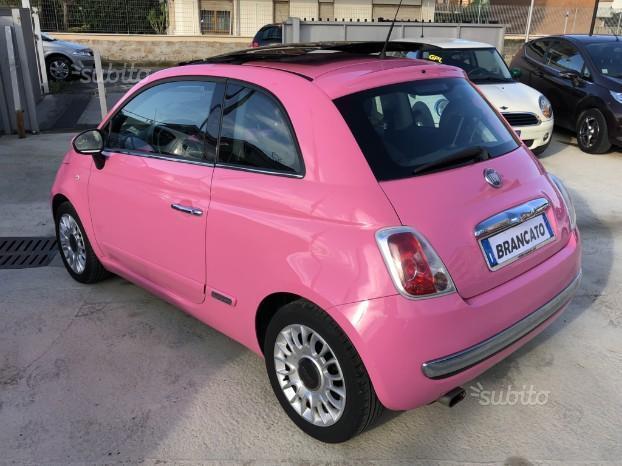 fiat 500 barbie rosa