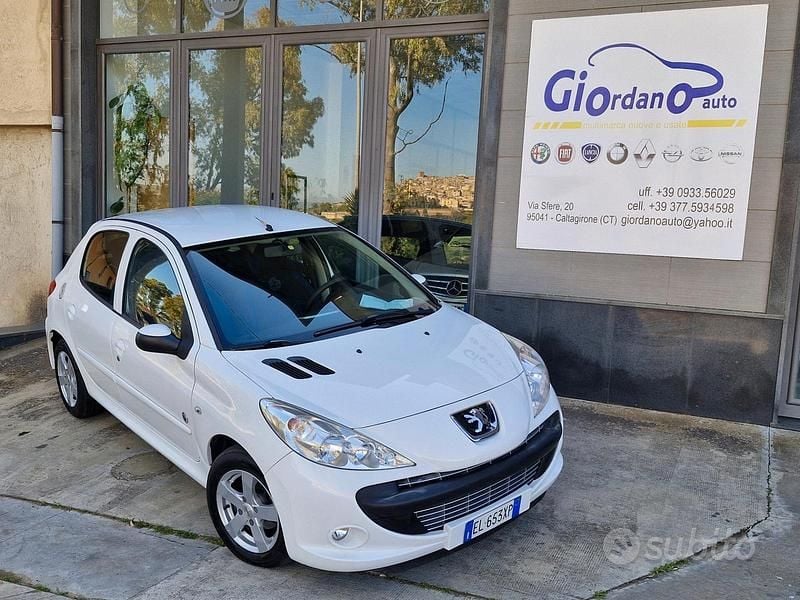 Usata Peugeot 206 60 CV (44 kW) 2012 Bianco Berlina