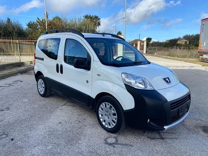 Usata Peugeot TePee 75 CV (55 kW) 2016 Bianco Monovolume