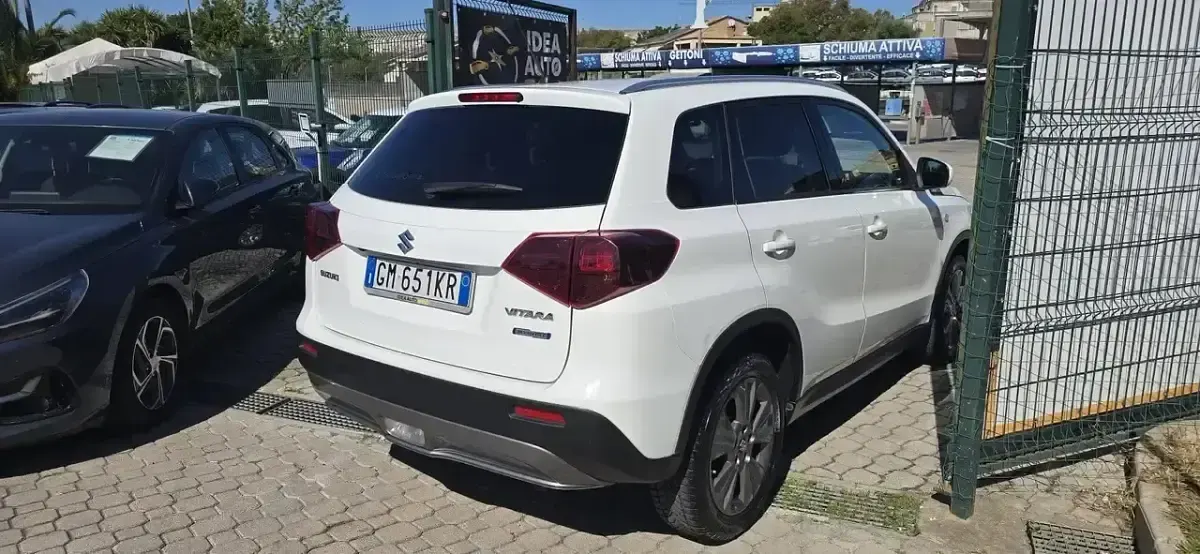 Usata Suzuki Vitara Cool 129 CV (94 kW) 2022 Bianco SUV