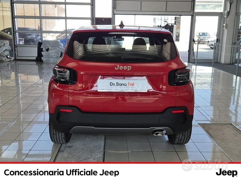 Usata Jeep Avenger Longitude 101 CV (74 kW) 2023 Rosso SUV