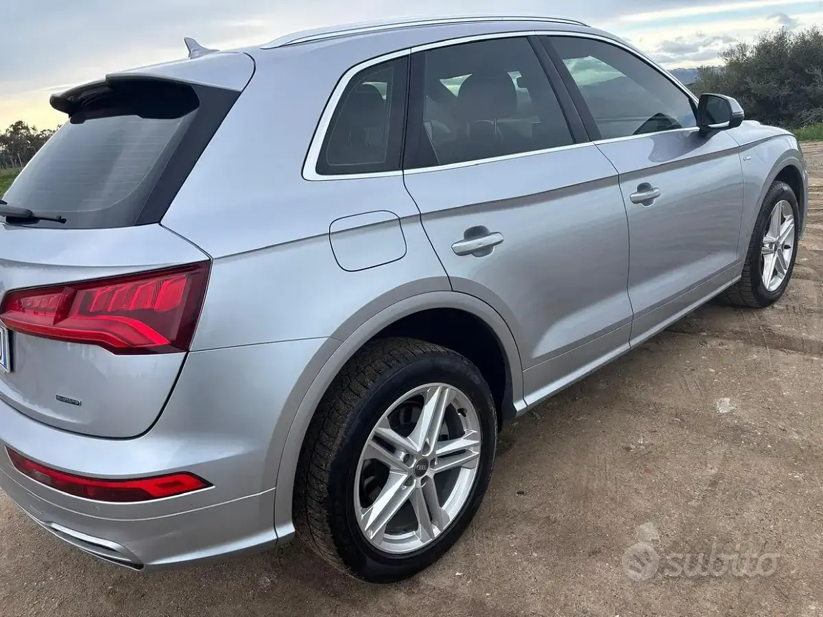 Usata Audi Q5 S-line plus 190 CV (139 kW) 2020 Grigio SUV