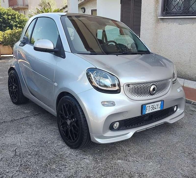 Usata Smart ForTwo Coupé Passion 90 CV (66 kW) 2019 Utilitaria