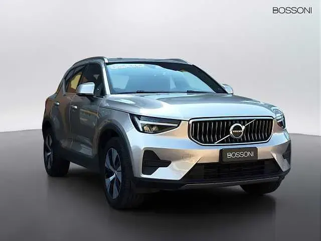 Usata Volvo XC40 192 CV (141 kW) 2023 Grigio SUV