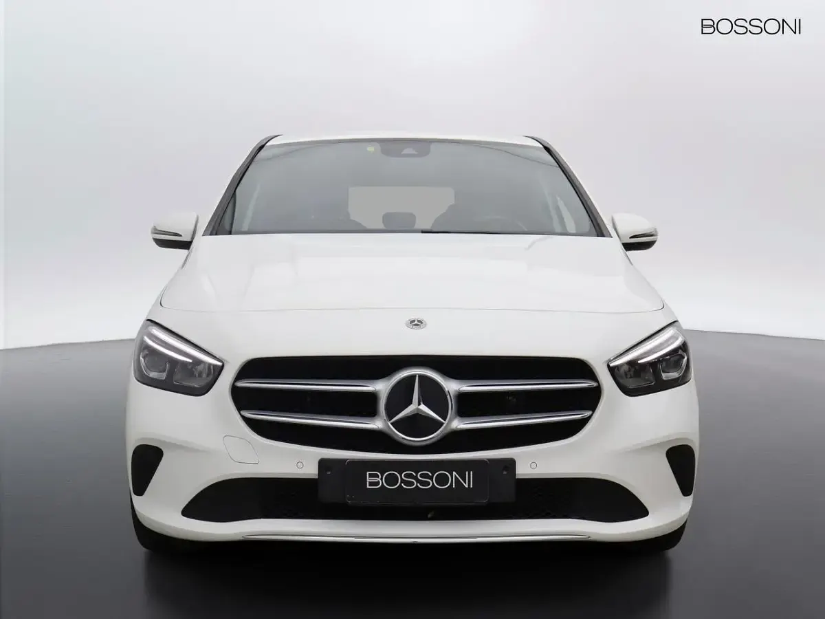 Usata Mercedes B250e 160 CV (117 kW) 2021 Bianco Monovolume
