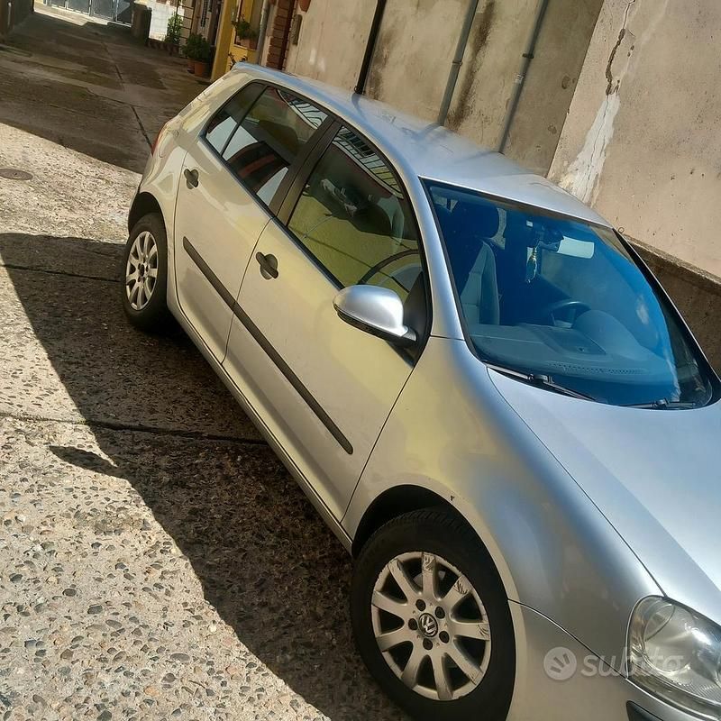 Usata VW Golf IV 2005 Berlina