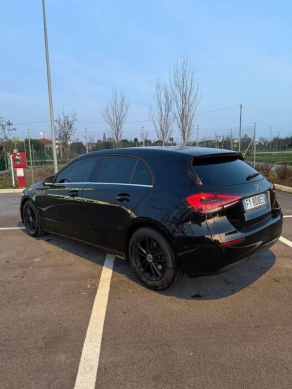 Usata Mercedes A180 Business 116 CV (85 kW) 2019 Berlina