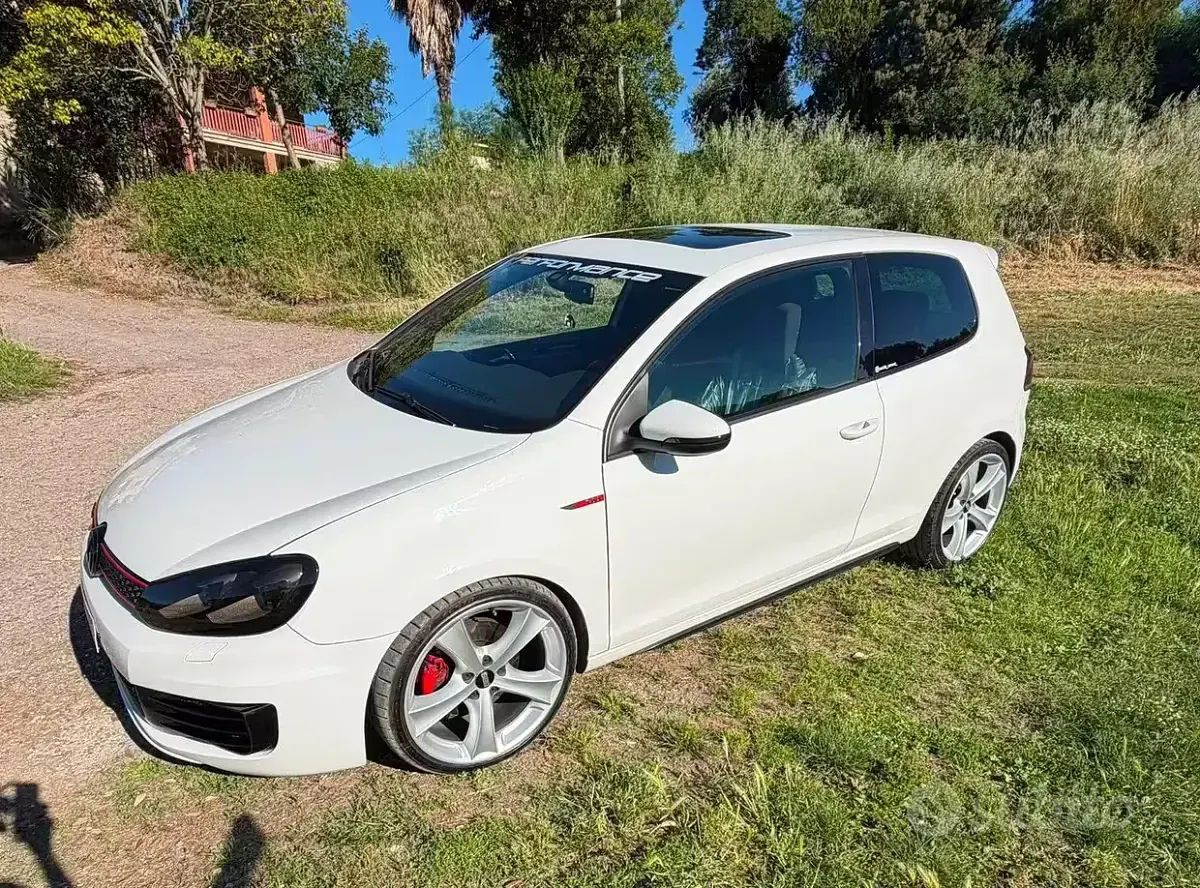 Usata VW Golf VI GTI 210 CV (154 kW) 2009 Bianco Berlina