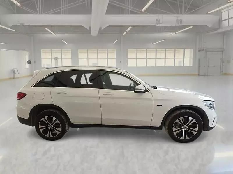 Usata Mercedes GLC300e Business 194 CV (142 kW) 2021 SUV