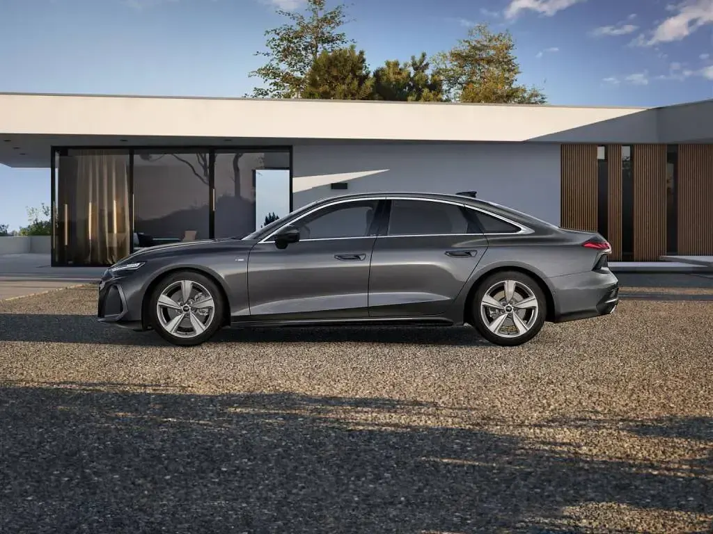 Nuova Audi A6 S-Line 367 CV (269 kW) 2026 Grigio daytona perlato Station wagon