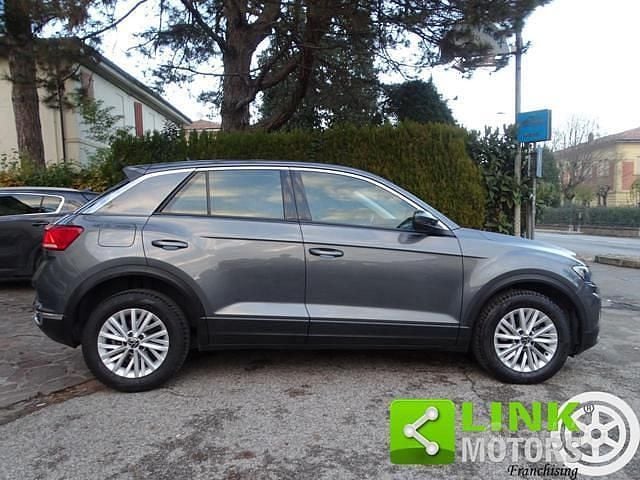 Usata VW T-Roc 116 CV (85 kW) 2021 Grigio scuro SUV