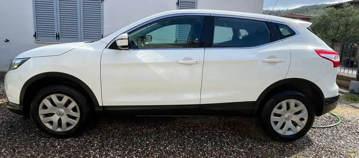Usata Nissan Qashqai Visia 110 CV (80 kW) 2015 Bianco SUV