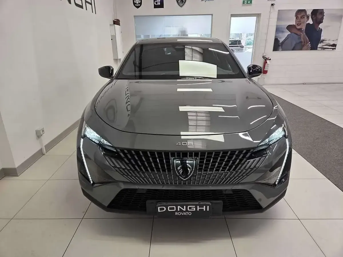 Usata Peugeot 408 GT GT 136 CV (100 kW) 2025 Selenium SUV