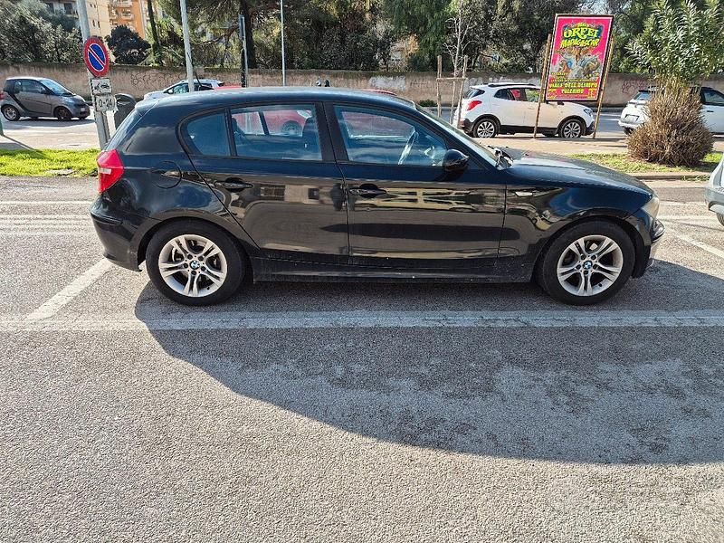 Usata BMW 118 2009 Nero Utilitaria