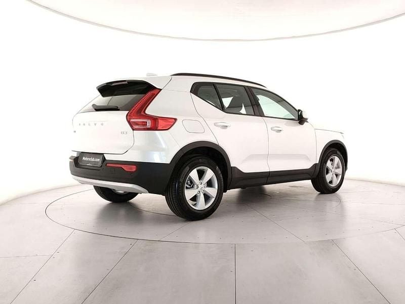 Nuova Volvo XC40 163 CV (119 kW) 2025 Bianco SUV