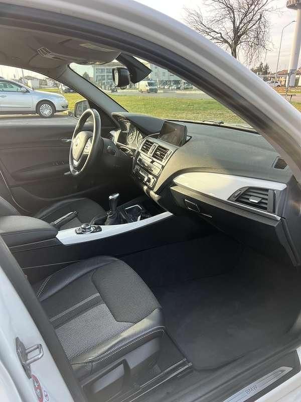 Usata BMW 114 Sport Line 95 CV (69 kW) 2015 Bianco Utilitaria