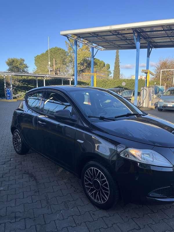 Usata Lancia Ypsilon S 69 CV (50 kW) 2014 Utilitaria
