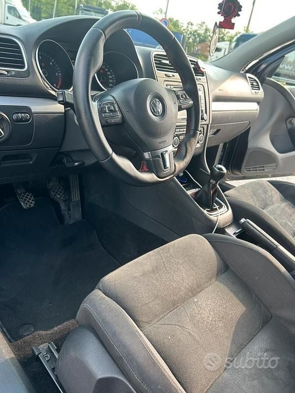 Usata VW Golf VI 140 CV (102 kW) 2010 Nero Utilitaria