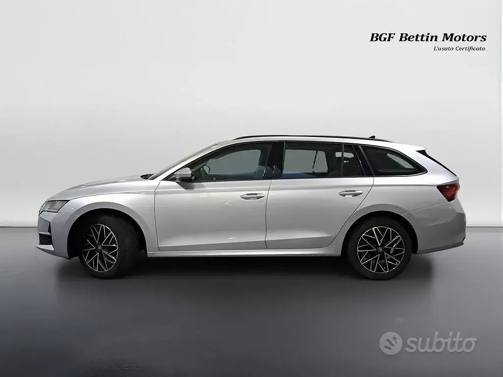 Usata Skoda Octavia Executive 150 CV (110 kW) 2025 Argento brilliant metallizzato Station wagon