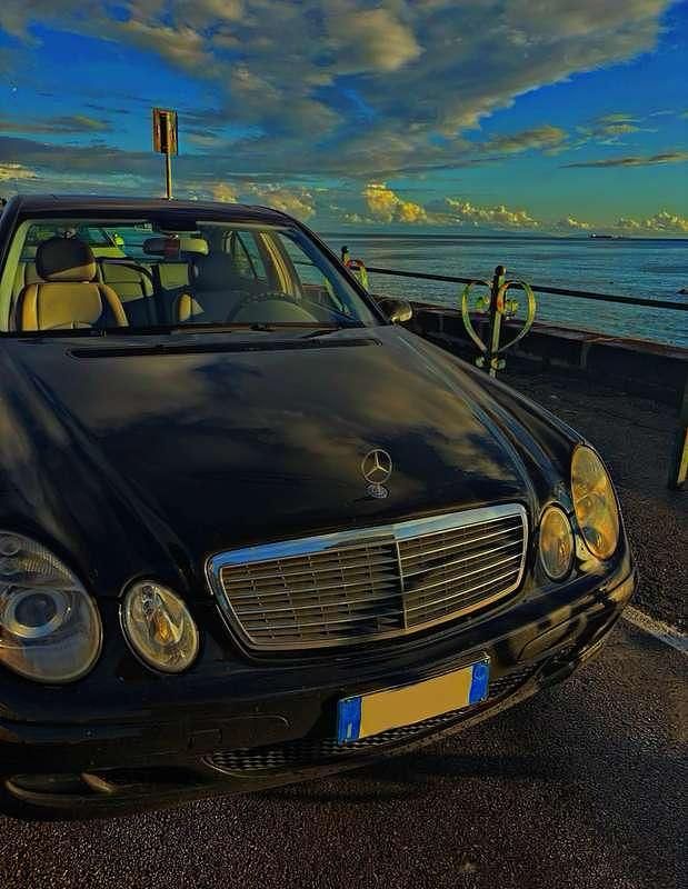 Usata 2005 Mercedes E200 Elegance Tre volumi | 17.540 € - Immagine 1/4