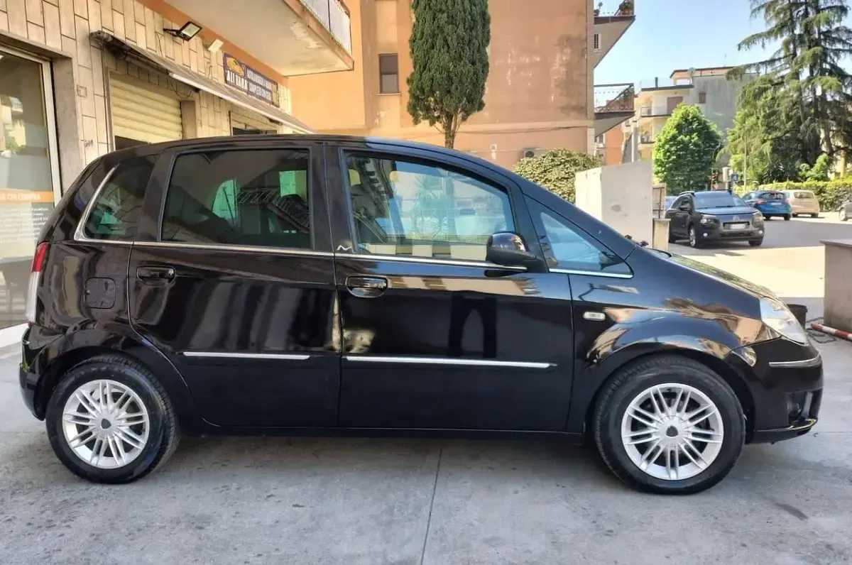 Usata Lancia Musa S 95 CV (69 kW) 2010 Other Monovolume